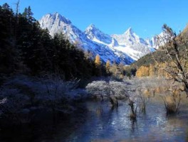 毕棚沟天气(适合看什么景色)